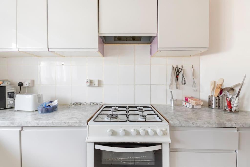 Cosy 1 Bedroom Flat Near Barking Town Centre Barking (Greater London) Exterior foto